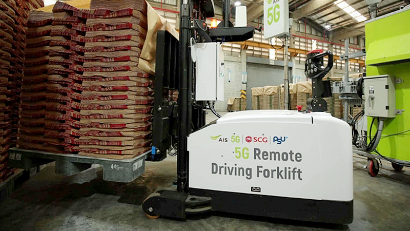 5G milestone for SCG, AIS: Unmanned forklift run from 110km distant 5G milestone for SCG, AIS: Unmanned forklift run from 110km distant