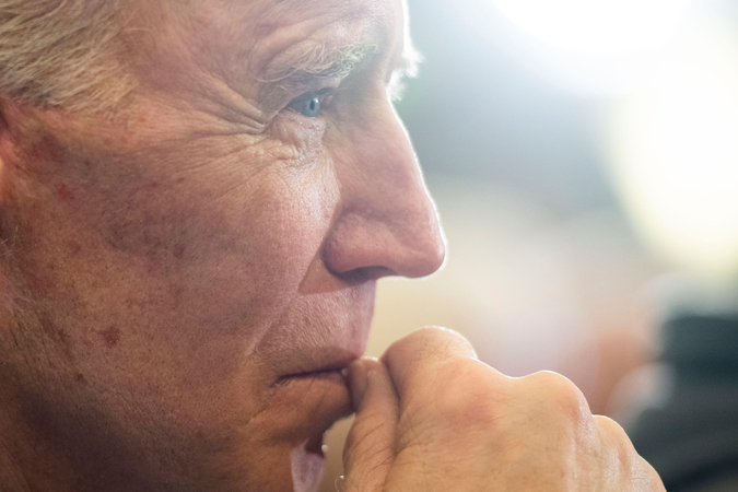 Democratic presidential candidates make final push to rally a skittish ahead of Monday's caucuses Democratic presidential candidates make final push to rally a skittish ahead of Monday's caucuses