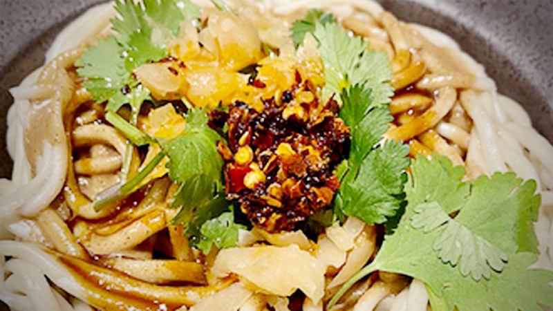 Wuhan's signature noodles become a symbol of solidarity amid the coronavirus outbreak Wuhan's signature noodles become a symbol of solidarity amid the coronavirus outbreak