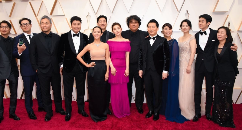 ‘Parasite’ wins best picture at Oscars ‘Parasite’ wins best picture at Oscars