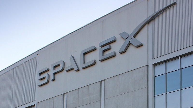 SpaceX rocket booster misses its landing SpaceX rocket booster misses its landing