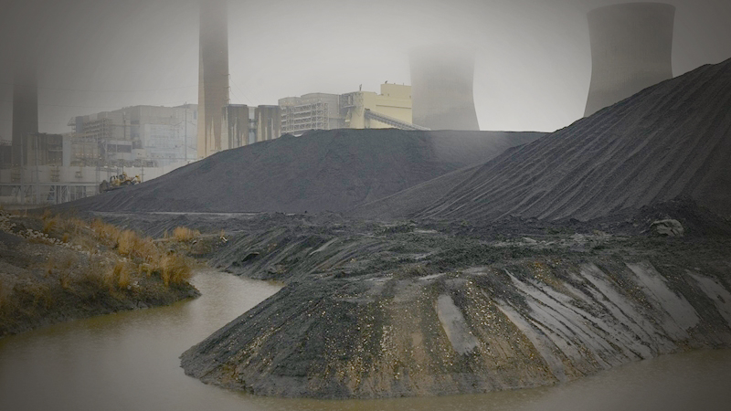 The John E. Amos coal-fired power plant in Winfield, W. Va., was retrofitted to comply with a rule on mercury enacted under President Barack Obama. MUST CREDIT: Photo for The Washington Post by Stacy Kranitz
