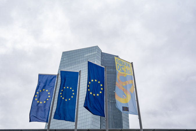 Europe takes on China, U.S with plan to regulate global tech Europe takes on China, U.S with plan to regulate global tech