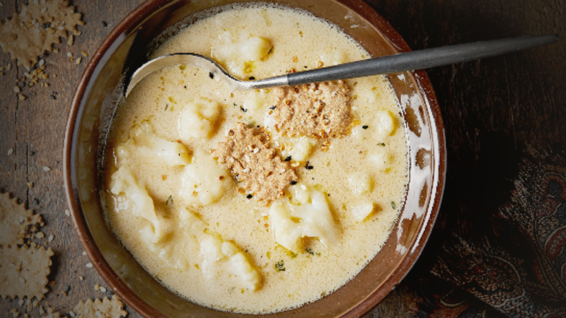 Inspired by Welsh rarebit, a cheesy cauliflower soup dishes up comfort for a crowd Inspired by Welsh rarebit, a cheesy cauliflower soup dishes up comfort for a crowd