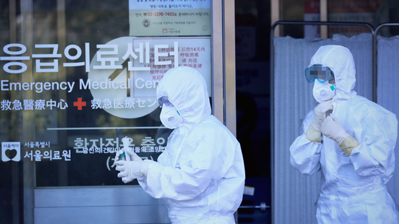 S. Korea's virus cases top 760, 1 more death reported for 7 in total S. Korea's virus cases top 760, 1 more death reported for 7 in total