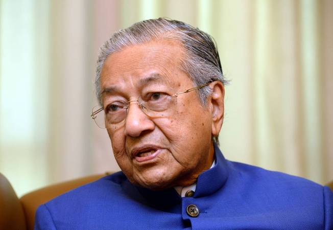 PM's Office to issue statement to address talk that Dr Mahathir has resigned PM's Office to issue statement to address talk that Dr Mahathir has resigned