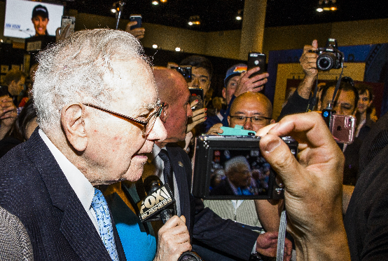 Warren Buffett preparing Berkshire Hathaway shareholders for the day he won't be there Warren Buffett preparing Berkshire Hathaway shareholders for the day he won't be there