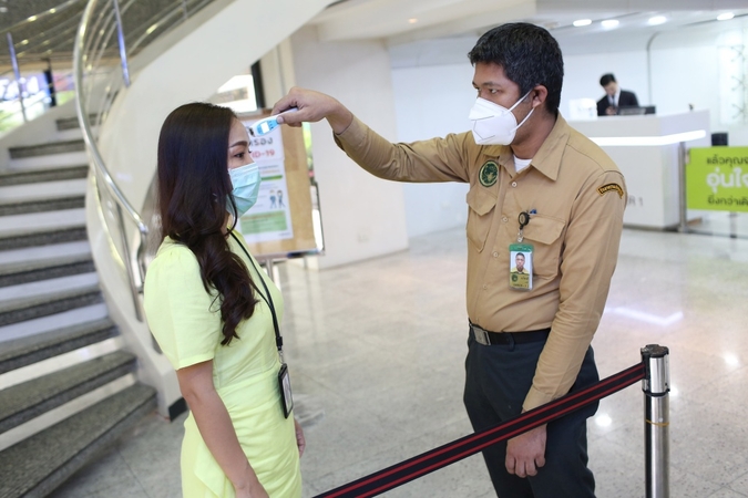AIS staff barred from overseas travel AIS staff barred from overseas travel