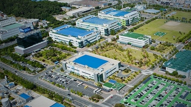 Spike in coronavirus cases disrupts Samsung, LG, Hyundai plants Spike in coronavirus cases disrupts Samsung, LG, Hyundai plants