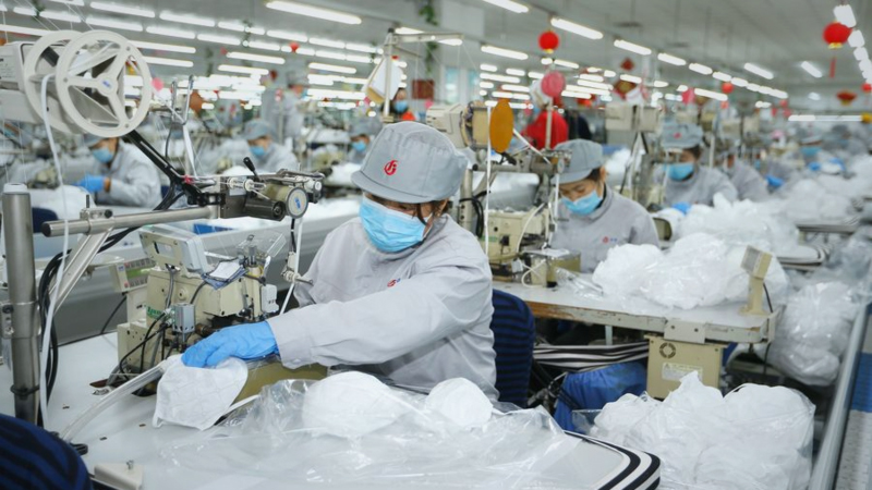 China to offer more supplies to battle virus