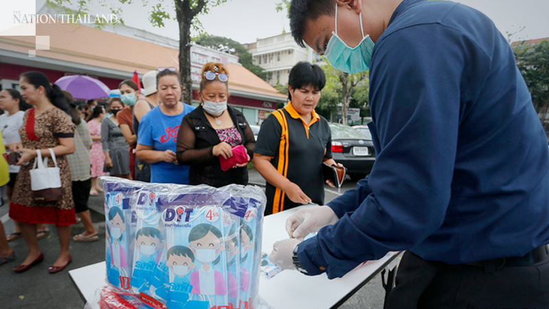 People queue up for face masks as Blue Flag cars begin drive People queue up for face masks as Blue Flag cars begin drive