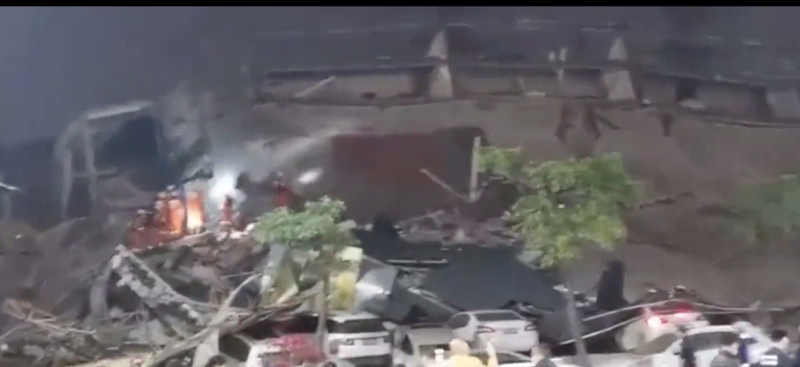 Hotel in Fujian collapses, trapping dozens under rubble Hotel in Fujian collapses, trapping dozens under rubble