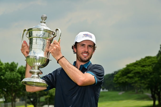 Simsby seals sensational playoff victory Simsby seals sensational playoff victory