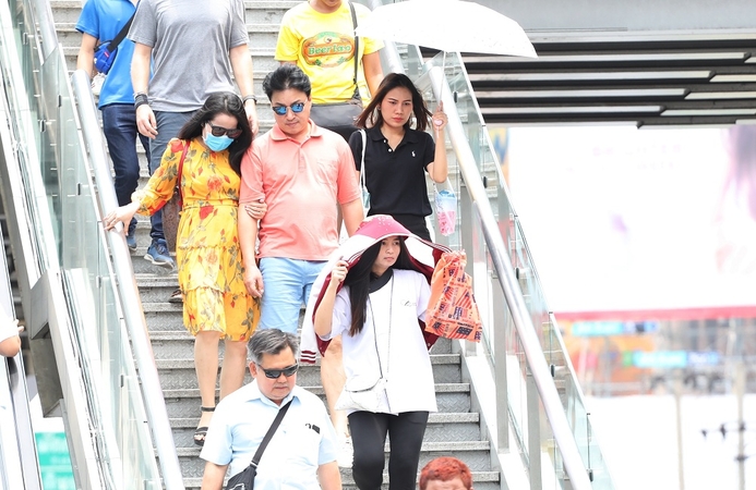 Hot day forecast for upper Thailand Hot day forecast for upper Thailand