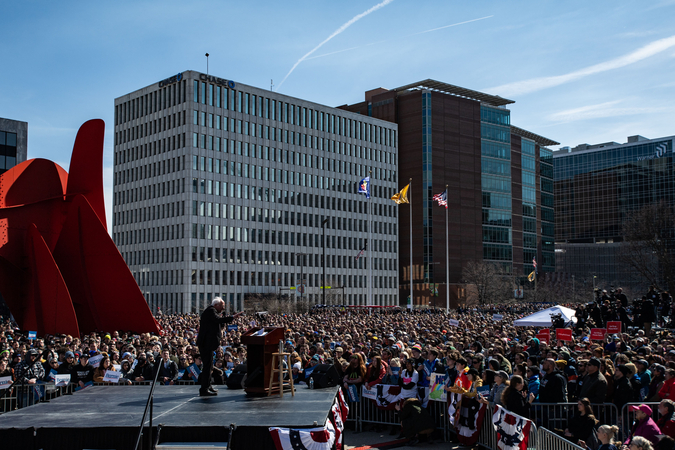 Sanders sharpens his pitch to women, as moms in Michigan oscillate between him and Biden Sanders sharpens his pitch to women, as moms in Michigan oscillate between him and Biden
