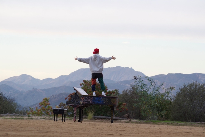 Justin Bieber launches new music video exclusively on Apple Music Justin Bieber launches new music video exclusively on Apple Music