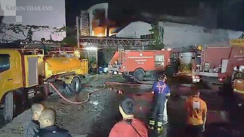 Fire damages car paint factory in Bangkok Fire damages car paint factory in Bangkok