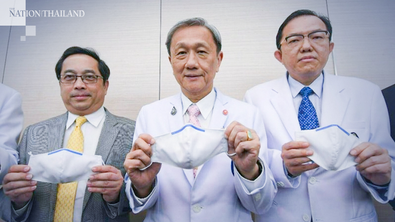 Siriraj faculty makes 7,000 washable nano masks to protect doctors Siriraj faculty makes 7,000 washable nano masks to protect doctors