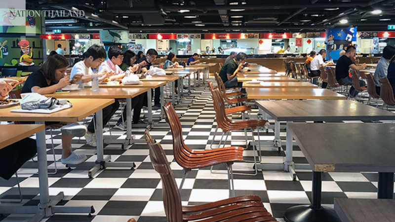 Bangkok food court rearranges tables to reduce Covid-19 infection chances Bangkok food court rearranges tables to reduce Covid-19 infection chances