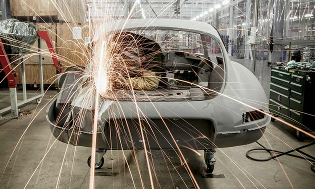 UK asks Rolls-Royce and Jaguar to make ventilators in wartime-like effort UK asks Rolls-Royce and Jaguar to make ventilators in wartime-like effort