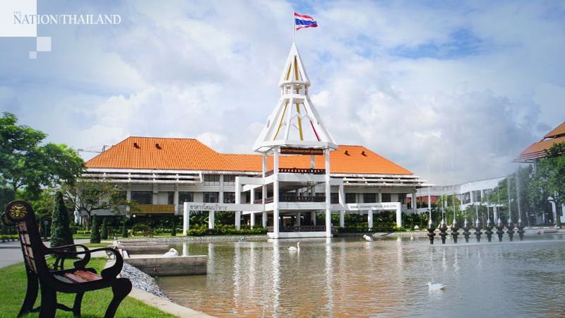 Thammasat cutting rent of Rangsit campus canteen operators Thammasat cutting rent of Rangsit campus canteen operators