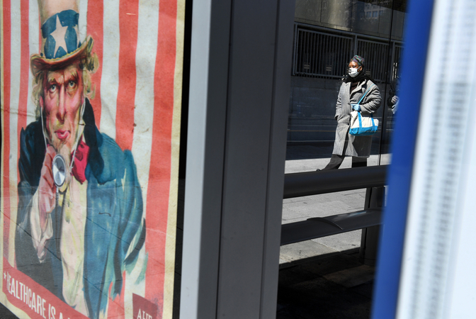 U.S. coronavirus deaths top 1,000 in single day, White House expected to recommend everyone wear masks U.S. coronavirus deaths top 1,000 in single day, White House expected to recommend everyone wear masks