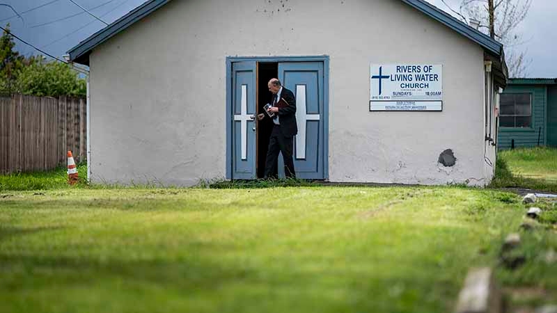 Coronavirus creates conflict for churches, where gatherings can be dangerous but provide solace Coronavirus creates conflict for churches, where gatherings can be dangerous but provide solace