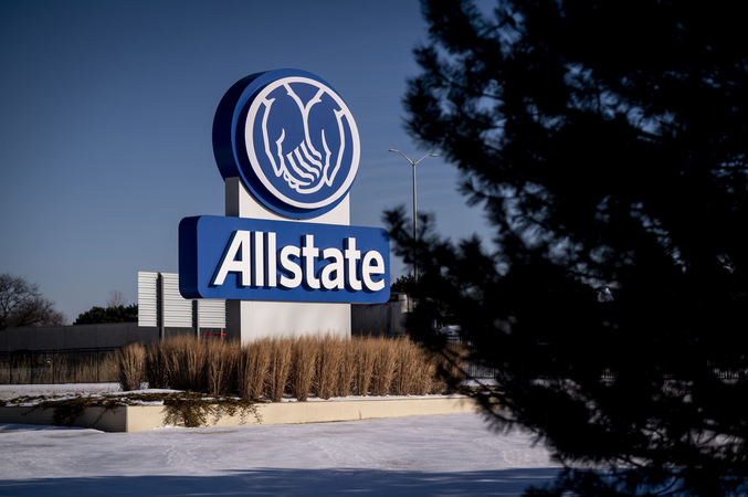 Auto insurers return money to customers during 'unprecedented' driving slump Auto insurers return money to customers during 'unprecedented' driving slump
