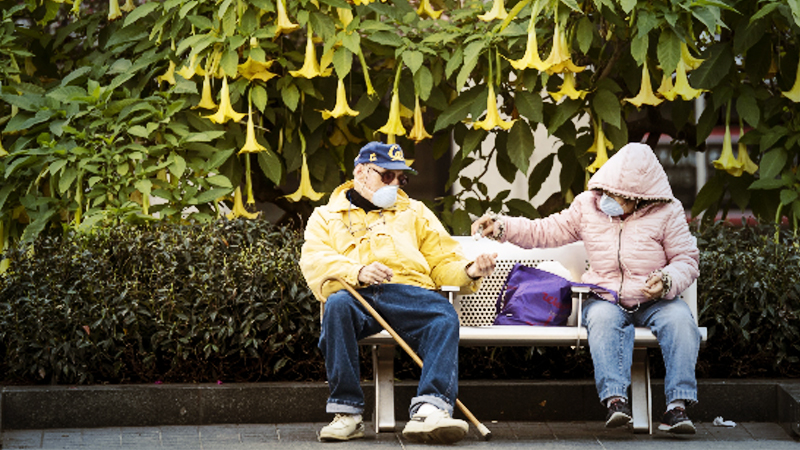 6.6 million Americans filed for unemployed last week, bringing the pandemic total to over 17 million 6.6 million Americans filed for unemployed last week, bringing the pandemic total to over 17 million