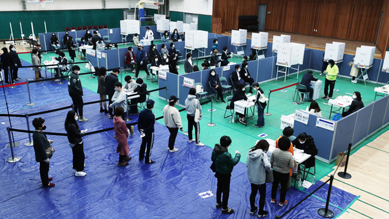 S. Korean voters cast ballots in world's first national coronavirus election S. Korean voters cast ballots in world's first national coronavirus election
