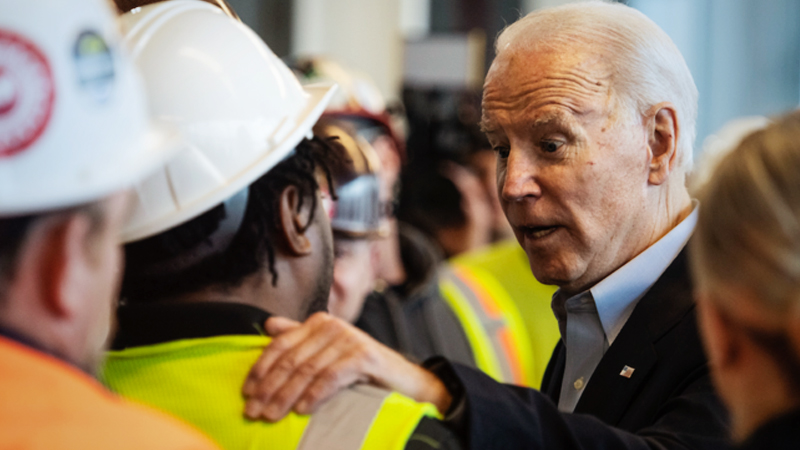 Sen Elizabeth Warren Endorses Former Vice President Joe Biden