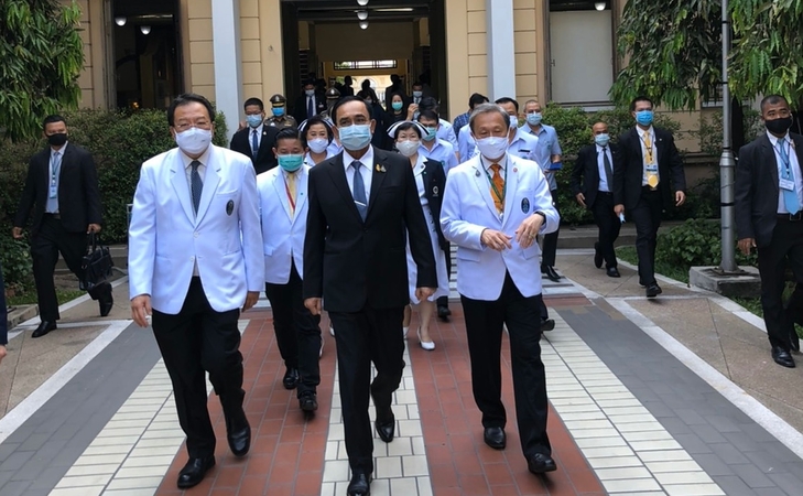 Thai PM visits Siriraj Hospital to inspect AI-Assisted COVID-19 diagnosis technology Thai PM visits Siriraj Hospital to inspect AI-Assisted COVID-19 diagnosis technology