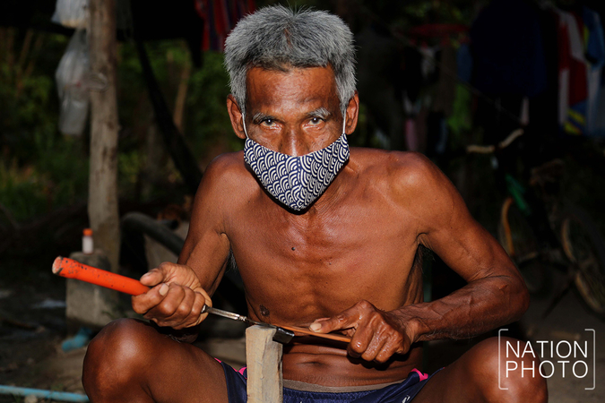 No curfew for rubber tappers No curfew for rubber tappers
