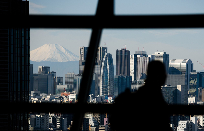 Bailouts, delistings loom for Japan's struggling local banks Bailouts, delistings loom for Japan's struggling local banks
