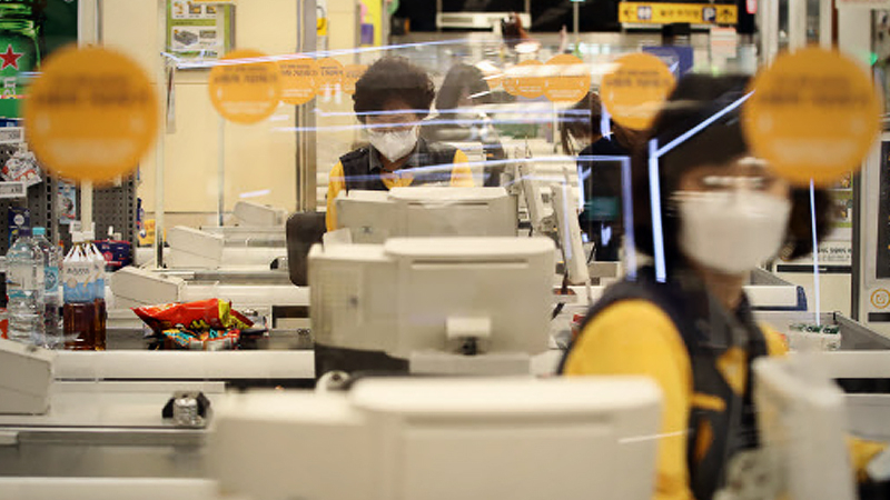 With no return to pre-virus normalcy, S. Korea releases ‘routine distancing’ rules With no return to pre-virus normalcy, S. Korea releases ‘routine distancing’ rules