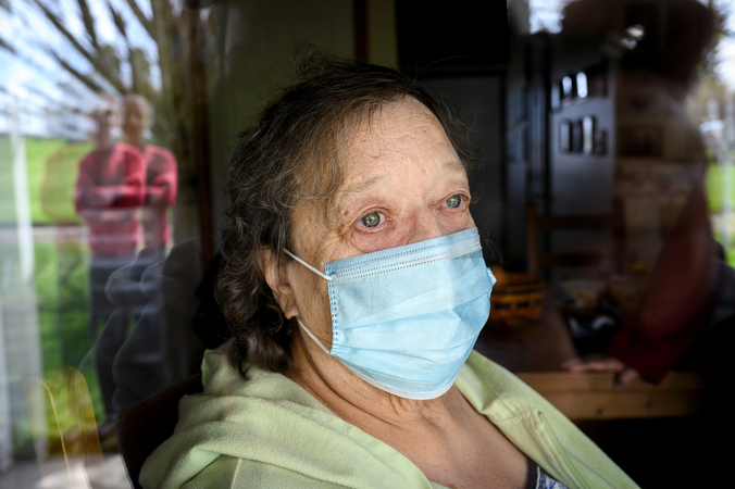 Science tackles how immunities decline with age Science tackles how immunities decline with age