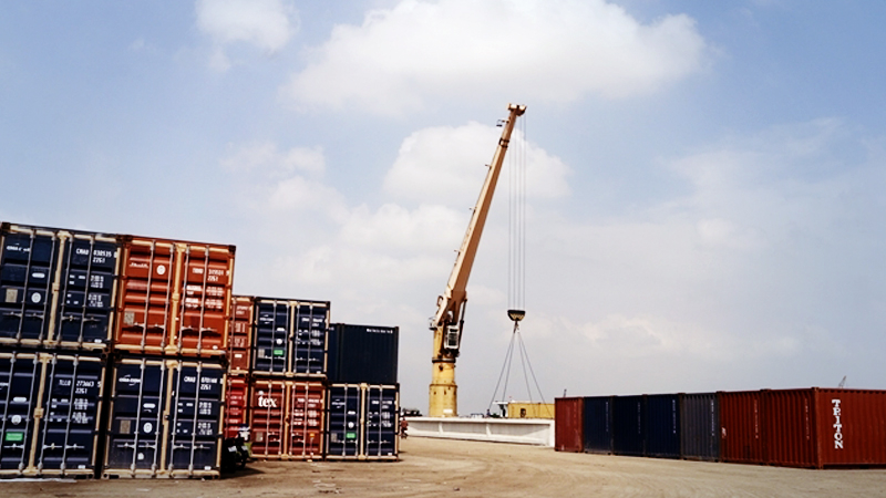 Vietnam’s exports surge in four months despite pandemic Vietnam’s exports surge in four months despite pandemic