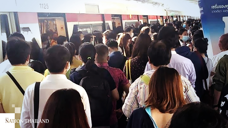 Technical error halts Skytrain service, fuelling concern as passengers get stuck on platforms Technical error halts Skytrain service, fuelling concern as passengers get stuck on platforms