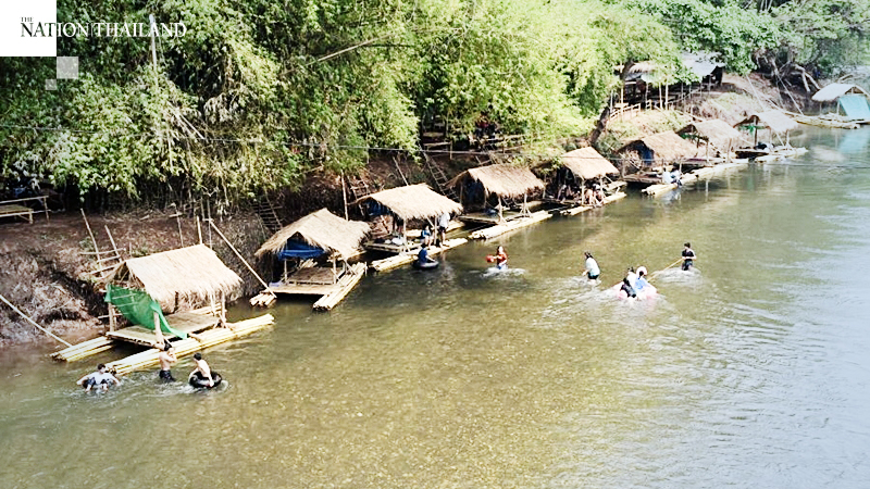 Uttaradit extends lockdown after residents return from Phuket Uttaradit extends lockdown after residents return from Phuket