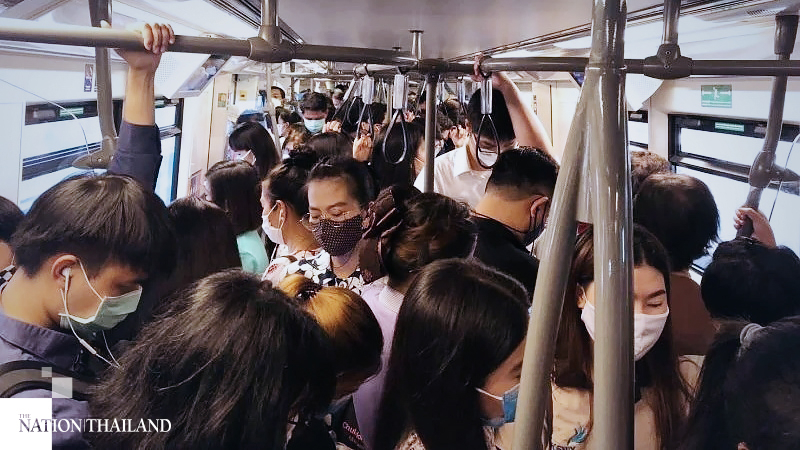 Bangkok train riders warned on Covid as crowds return after lockdown Bangkok train riders warned on Covid as crowds return after lockdown