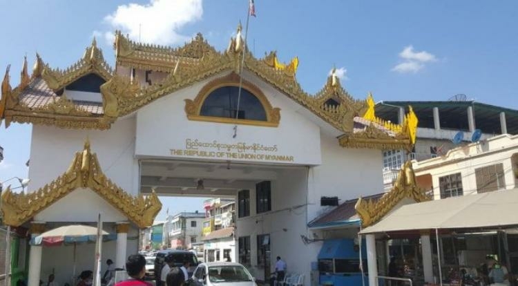 Tak chamber seeks opening of border checkpoints to revive trade with Myanmar Tak chamber seeks opening of border checkpoints to revive trade with Myanmar