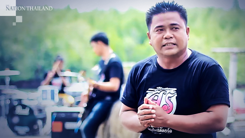 Southern singer threatens to sue Prayut over Bt5,000 payments Southern singer threatens to sue Prayut over Bt5,000 payments