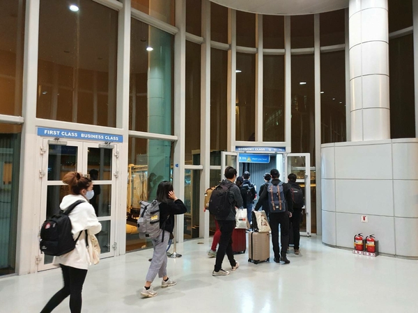 THAI brings home 204 nationals stranded in South Korea THAI brings home 204 nationals stranded in South Korea