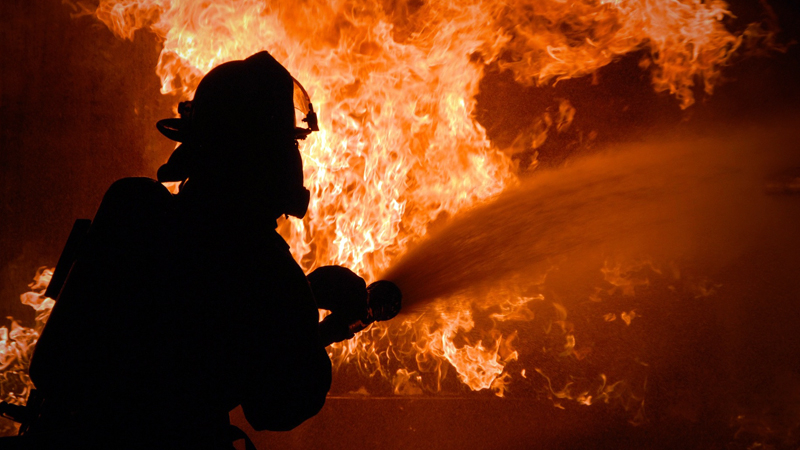 11 firefighters injured in downtown Los Angeles explosion 11 firefighters injured in downtown Los Angeles explosion