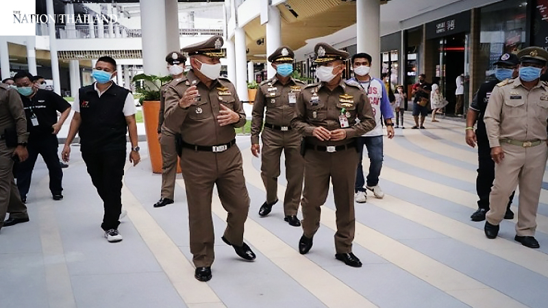 Nine Thais arrive back from London with high fever Nine Thais arrive back from London with high fever