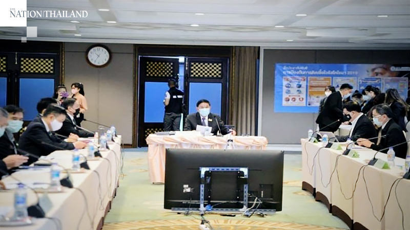 Transport operators boost services as Bangkokians return to work Transport operators boost services as Bangkokians return to work
