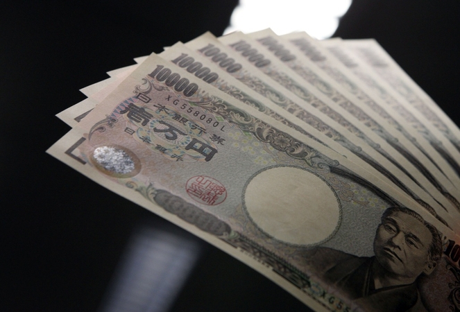 Japan doubles down on stimulus with extra $1 trillion in aid Japan doubles down on stimulus with extra $1 trillion in aid