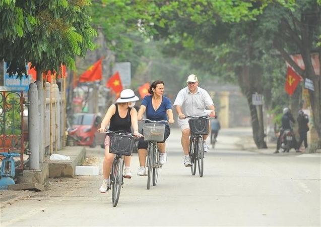 Vietnam considers opening borders to visitors from COVID-19-free countries Vietnam considers opening borders to visitors from COVID-19-free countries