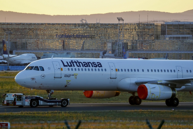 Vestager defends tough stance on Lufthansa amid jobs warning Vestager defends tough stance on Lufthansa amid jobs warning