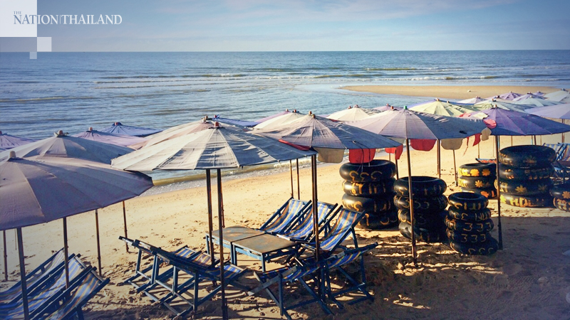 Phetchaburi's beaches open for visitors from June 1 Phetchaburi's beaches open for visitors from June 1